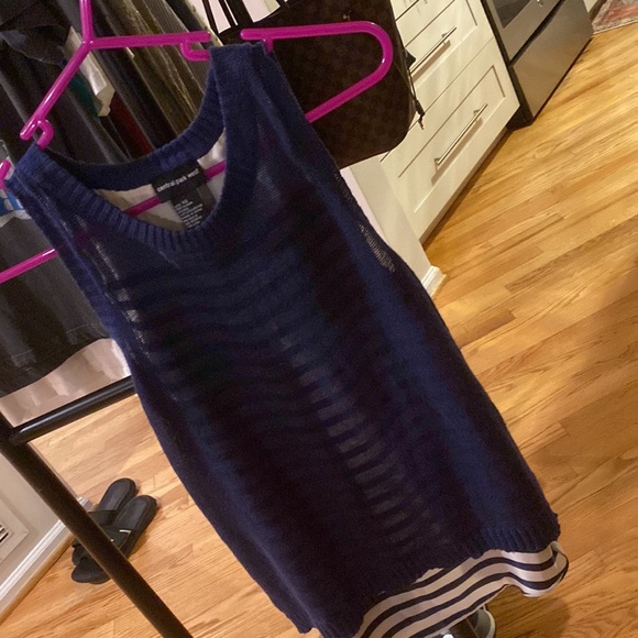 ✨🌹BNWOT🌹✨CENTRAL PARK WEST BEAUTIFULLY MADE SLEEVELESS BLOUSE✨🌹XS🌹✨STAPLE✨🌹 - Picture 6 of 9